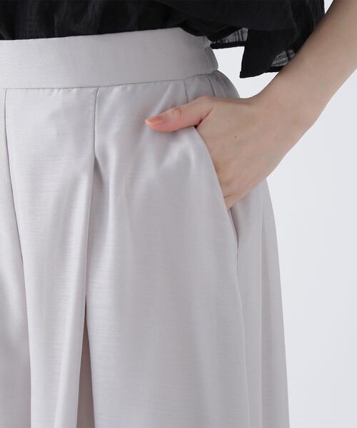 NATURAL BEAUTY BASIC(ナチュラルビューティーベーシック)の「リラクシーフレアパンツ(その他パンツ・レディース・ライトグリーン/ブラック/グレー・SMALL/MEDIUM)」の7枚目の写真