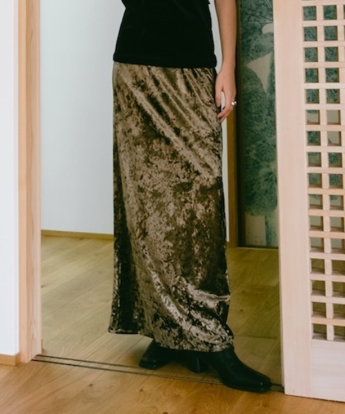 sahara ベロアロングスカート sahara（サハラ）の「Velour Long Skirt/ベロアロングスカート