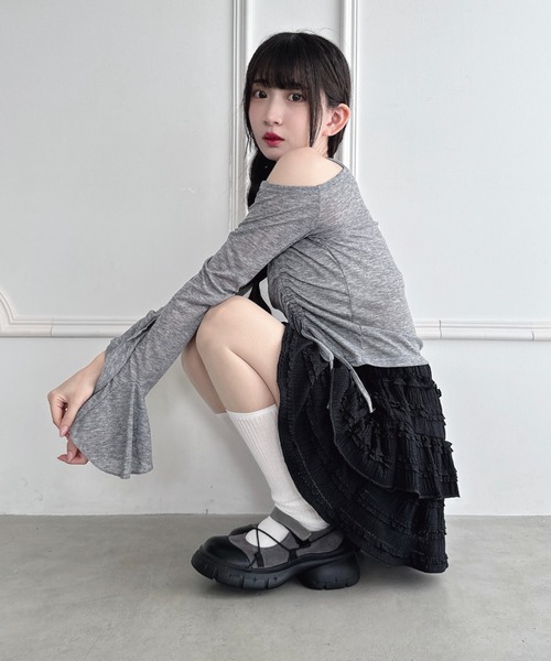 Loueme（ルエム）の「【6色展開】カラーリブハイソックス（ソックス/靴下・レディース・グレー/ブラウン/ホワイト/ブラック/アイボリー/レッド・FREE）」の12枚目の写真