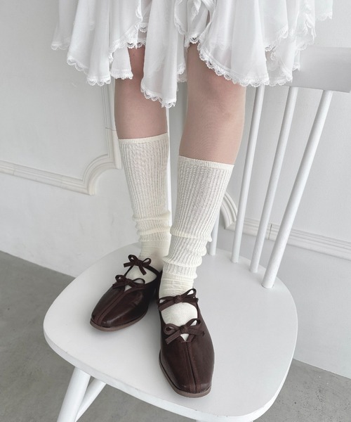 Loueme（ルエム）の「【6色展開】カラーリブハイソックス（ソックス/靴下・レディース・グレー/ブラウン/ホワイト/ブラック/アイボリー/レッド・FREE）」の15枚目の写真