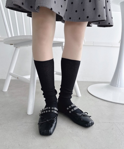 Loueme（ルエム）の「【6色展開】カラーリブハイソックス（ソックス/靴下・レディース・グレー/ブラウン/ホワイト/ブラック/アイボリー/レッド・FREE）」の19枚目の写真