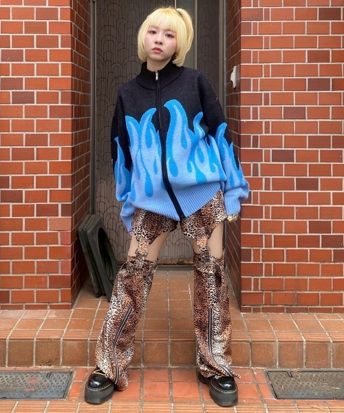 Candy Stripper（キャンディストリッパー）の「CHEEKY BELTED TRACK パンツ（その他パンツ・レディース・ベージュ/カーキ/ブラック・FREE）」の12枚目の写真