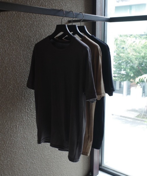 Toironier（トワロニエ）の「Toironier/トワロニエ/Merino Wool-T（Tシャツ/カットソー・メンズ・ブラック/ベージュ/チャコールグレー・1/2）」の21枚目の写真