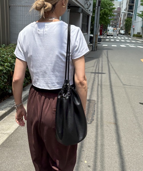 feepur(フェピュール)の「ボンサックバッグ(ショルダーバッグ・レディース・ブラック/ブルー・FREE)」の5枚目の写真