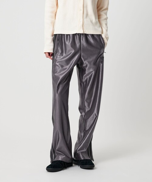 adidas Originals(アディダスオリジナルス)の「<adidas Originals>ファイヤーバード メタリックトラックパンツ(その他パンツ・レディース・グレー系/ブラック・S/XS)」の22枚目の写真