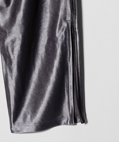 adidas Originals(アディダスオリジナルス)の「<adidas Originals>ファイヤーバード メタリックトラックパンツ(その他パンツ・レディース・グレー系/ブラック・S/XS)」の13枚目の写真