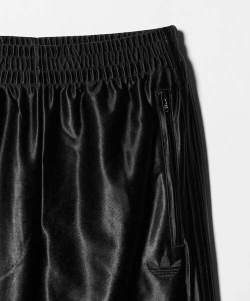 adidas Originals(アディダスオリジナルス)の「<adidas Originals>ファイヤーバード メタリックトラックパンツ(その他パンツ・レディース・グレー系/ブラック・S/XS)」の11枚目の写真