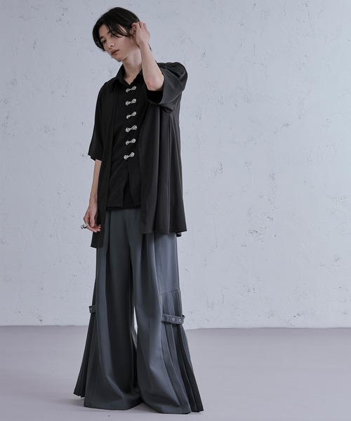 Ellno Loset（エルノロゼット）の「レイヤードメタルチャイナシャツ（シャツ/ブラウス・メンズ・ブラック/ブルーグレー/オフホワイト・SMALL/MEDIUM/LARGE）」の12枚目の写真