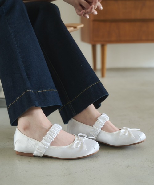 REMOON（リムーン）の「サテンバレエシューズ（ドレスシューズ・レディース・ブラック/ホワイト/ブラウン・SMALL/MEDIUM/LARGE）」の13枚目の写真