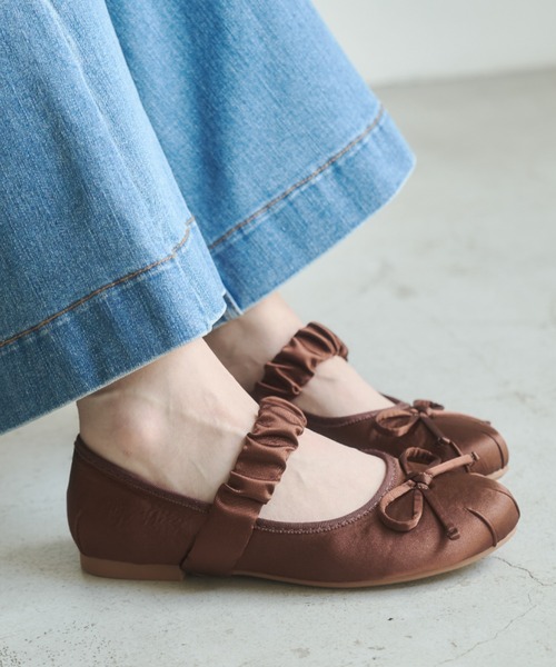 REMOON（リムーン）の「サテンバレエシューズ（ドレスシューズ・レディース・ブラック/ホワイト/ブラウン・SMALL/MEDIUM/LARGE）」の4枚目の写真