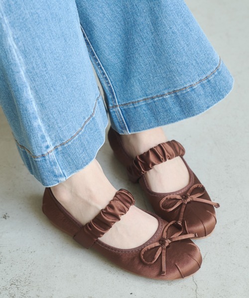 REMOON（リムーン）の「サテンバレエシューズ（ドレスシューズ・レディース・ブラック/ホワイト/ブラウン・SMALL/MEDIUM/LARGE）」の5枚目の写真