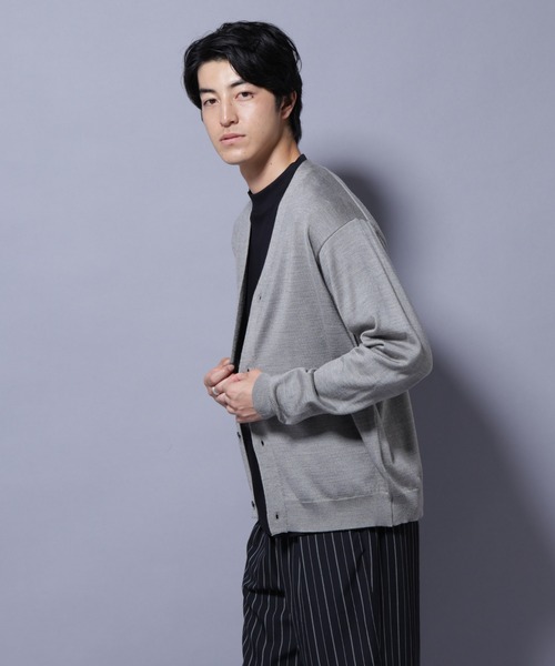 NANO universe（ナノユニバース）の「タスマニアウールミックスベーシックカーディガン（カーディガン/ボレロ・メンズ・ブラック/ネイビー/ブラウン/トップグレー・M/L/XL/S）」の13枚目の写真