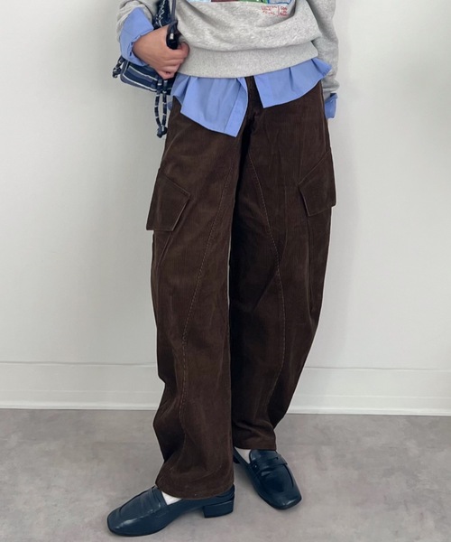 ZOZOMARKET(ゾゾマーケット)の「ZOZOMARKET by tomoka - コーデュロイバレルレッグツイストカーゴ(カーゴパンツ・レディース・ダークブラウン・マルチサイズ)」の12枚目の写真
