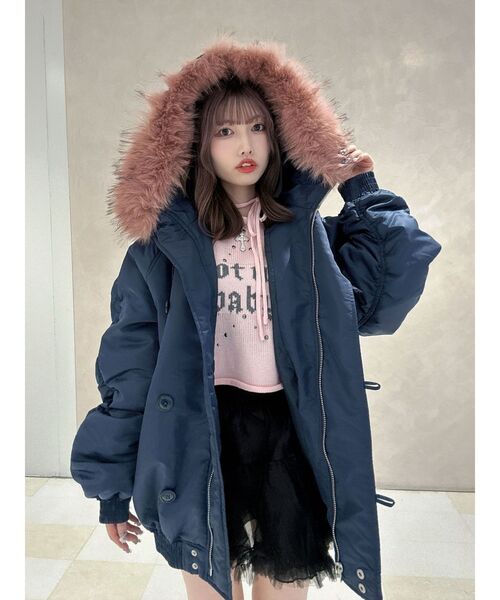 jouetie(ジュエティ)の「ワンショルスタッズショートニット(ニット/セーター・レディース・アイボリー/ブラック/ピンク・MEDIUM)」の22枚目の写真