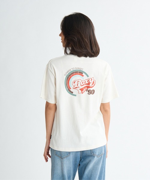 ROXY(ロキシー)の「RETRO RAINBOW TEE /ロキシーバックプリント半袖Tシャツ(Tシャツ/カットソー・レディース・ピンク/ホワイト・MEDIUM/LARGE/X-LARGE)」の2枚目の写真