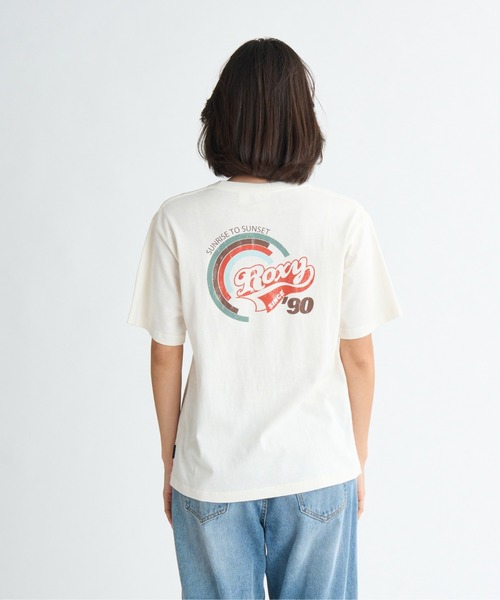ROXY(ロキシー)の「RETRO RAINBOW TEE /ロキシーバックプリント半袖Tシャツ(Tシャツ/カットソー・レディース・ピンク/ホワイト・MEDIUM/LARGE/X-LARGE)」の5枚目の写真