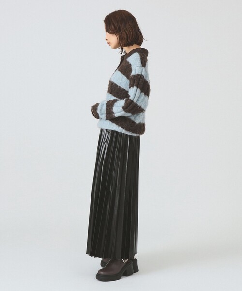 Ray BEAMS（レイビームス）の「メタリックプリーツスカート（スカート・レディース・ブラック/シルバー・1/0）」の8枚目の写真