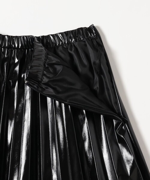 Ray BEAMS（レイビームス）の「メタリックプリーツスカート（スカート・レディース・ブラック/シルバー・1/0）」の17枚目の写真