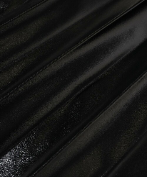 Ray BEAMS（レイビームス）の「メタリックプリーツスカート（スカート・レディース・ブラック/シルバー・1/0）」の19枚目の写真