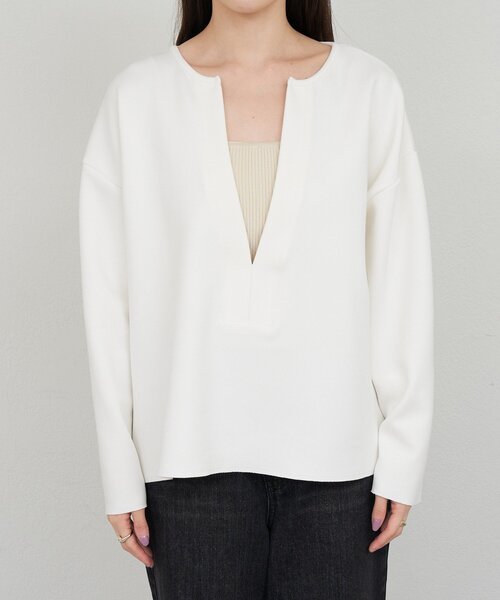 SHENERY（シーナリー）の「【インフルエンサー＠tsuru00コラボ】スキッパーポンチプルオーバー（スウェット・レディース・ホワイト/ブラック/グレー/グレー系その他・FREE）」の10枚目の写真