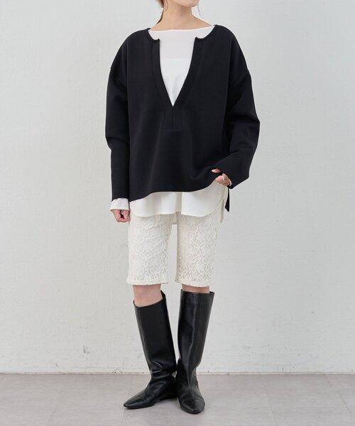 SHENERY（シーナリー）の「【インフルエンサー＠tsuru00コラボ】スキッパーポンチプルオーバー（スウェット・レディース・ホワイト/ブラック/グレー/グレー系その他・FREE）」の16枚目の写真