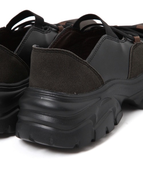 studio CLIP(スタディオクリップ)の「【軽らく】クロスコードスニーカー(スニーカー・レディース・オフホワイト/ブラック・LARGE/MEDIUM)」の10枚目の写真