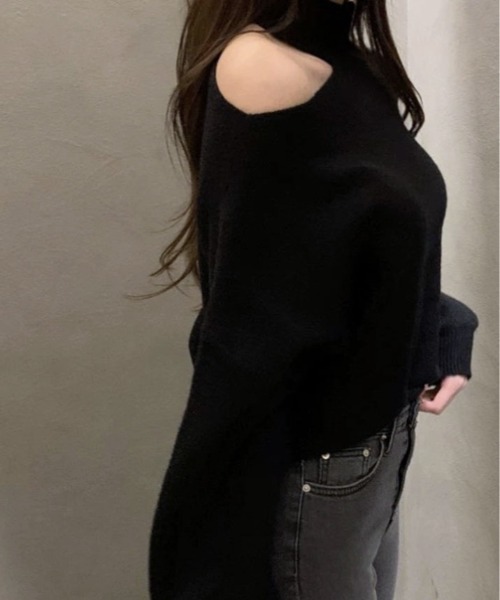 kirakiraShop(キラキラショップ)の「さりげない肌見せで、大人の抜け感を。ワンオフショルダー カットアウト ニット(ニット/セーター・レディース・ブラック/ホワイト/グレー・FREE)」の17枚目の写真