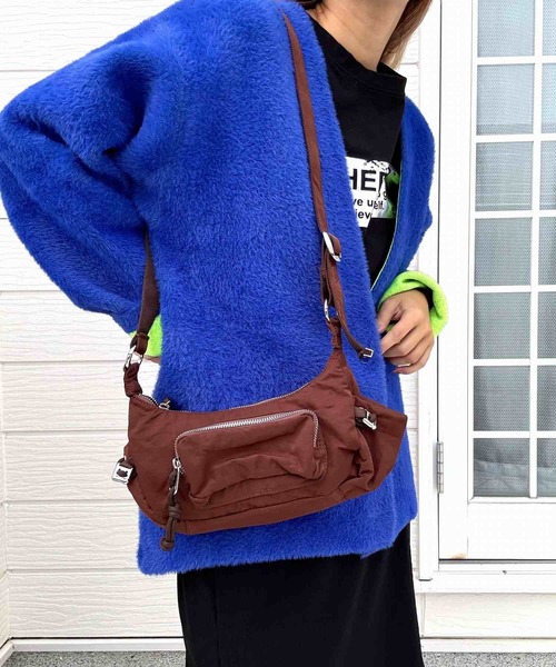 Casselini(キャセリーニ)の「DOWNYショルダー(ショルダーバッグ・レディース・ブラウン/ブラック・ONE SIZE)」の13枚目の写真