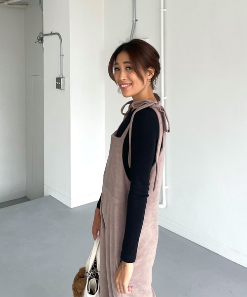 CHERI since1985(シェリ)の「肩紐リボンベロアサロペットパンツ(サロペット/オーバーオール・レディース・ブラック/ベージュ・FREE)」の18枚目の写真