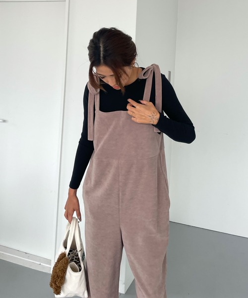 CHERI since1985(シェリ)の「肩紐リボンベロアサロペットパンツ(サロペット/オーバーオール・レディース・ブラック/ベージュ・FREE)」の21枚目の写真