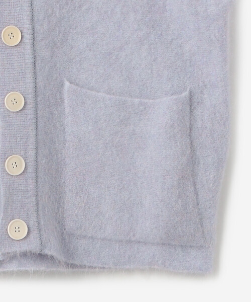 UNFIL（アンフィル）の「UNFIL | スーパーキッドモヘア Vネックカーディガン WOMEN（ニット/セーター・レディース・ブラック/ライトブルー・1）」の7枚目の写真