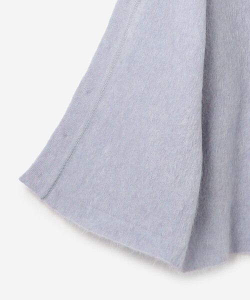 UNFIL（アンフィル）の「UNFIL | スーパーキッドモヘア Vネックカーディガン WOMEN（ニット/セーター・レディース・ブラック/ライトブルー・1）」の8枚目の写真