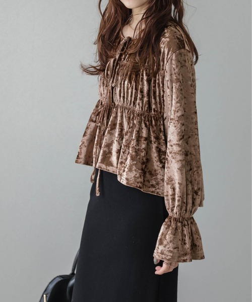 AMELY(エミリー)の「ベロアシャーリングトップス(その他トップス・レディース・ブラウン/ベージュ/ネイビー・フリー)」の6枚目の写真