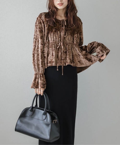 AMELY(エミリー)の「ベロアシャーリングトップス(その他トップス・レディース・ブラウン/ベージュ/ネイビー・フリー)」の5枚目の写真