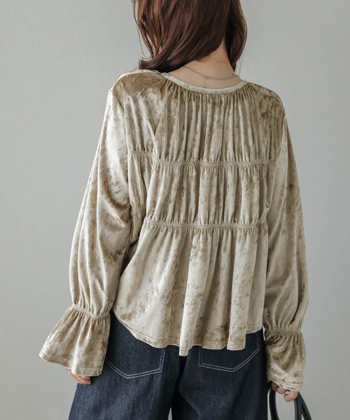 AMELY(エミリー)の「ベロアシャーリングトップス(その他トップス・レディース・ブラウン/ベージュ/ネイビー・フリー)」の13枚目の写真