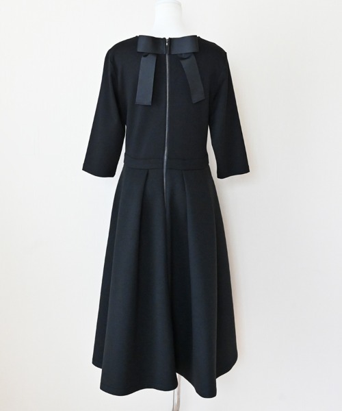 Neige(ネージュ)の「バックリボンワンピース(ワンピース・レディース・グレー/ブラック/ピンク・ONESIZE/ONE SIZE)」の10枚目の写真