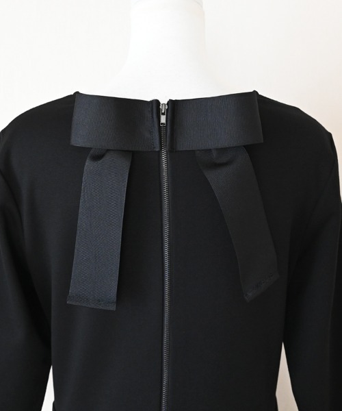 Neige(ネージュ)の「バックリボンワンピース(ワンピース・レディース・グレー/ブラック/ピンク・ONESIZE/ONE SIZE)」の8枚目の写真