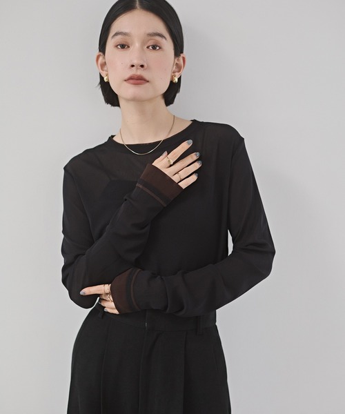 hunch(ハンチ)の「パワーネット 配色 レイヤード シアートップス(Tシャツ/カットソー・レディース・ベージュ/ブラック/ダークブラウン/グレー/ブラック系その他/オフホワイト・FREE)」の2枚目の写真