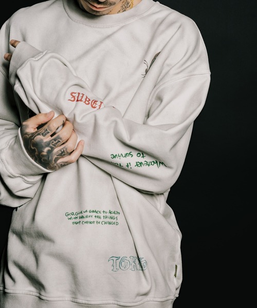 Subciety（サブサエティ）の「Memorial sweat（スウェット・メンズ・オフホワイト/ブラック・LARGE/X-LARGE/MEDIUM/SMALL）」の9枚目の写真