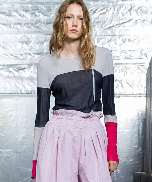 AULA AILA（アウラアイラ）の「カラーブロックチュールインナー（Tシャツ/カットソー・レディース・ブラック/イエロー/ライトグレー・0）」の3枚目の写真