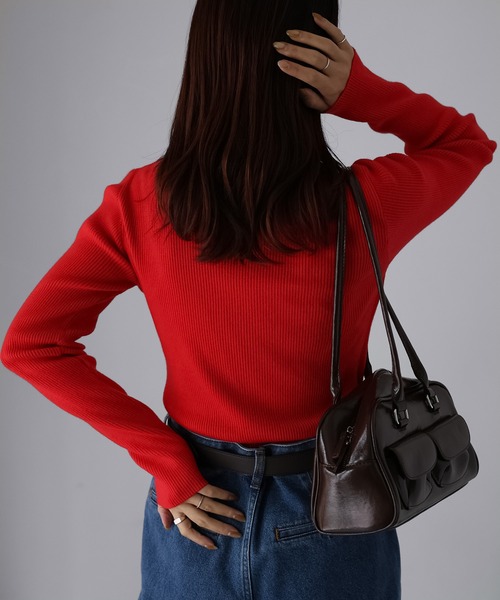 Riberry（リベリー）の「胸刺繍ロゴリブタートルニット（ニット/セーター・レディース・ブラック/チャコールグレー/ネイビー/レッド/グリーン/イエロー・FREE）」の21枚目の写真