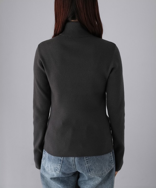 Riberry（リベリー）の「胸刺繍ロゴリブタートルニット（ニット/セーター・レディース・ブラック/チャコールグレー/ネイビー/レッド/グリーン/イエロー・FREE）」の14枚目の写真