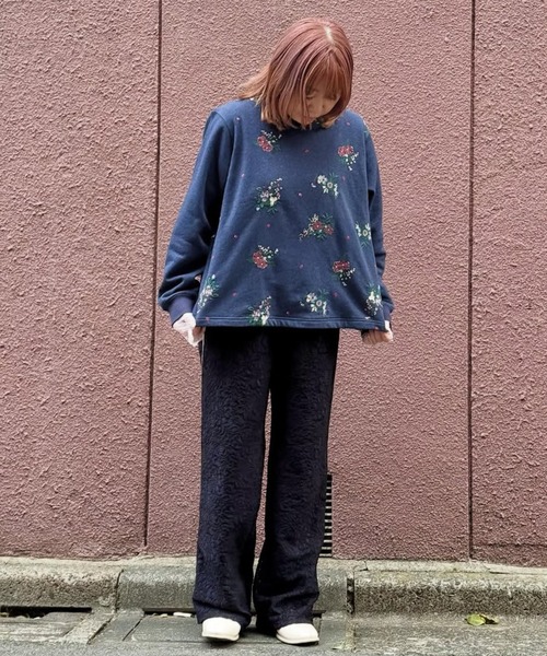 SUPER HAKKA(スーパーハッカ)の「裏毛裏起毛ドット&フラワー刺繍プルオーバー(Tシャツ/カットソー・レディース・杢グレー/ネイビー・FREE)」の6枚目の写真