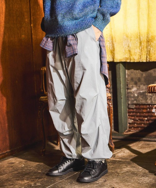 niko and...(ニコアンド)の「トレーニングオーバーパンツ(その他パンツ・メンズ・ブラック/ライトグレー/ベージュ・LARGE/MEDIUM)」の18枚目の写真