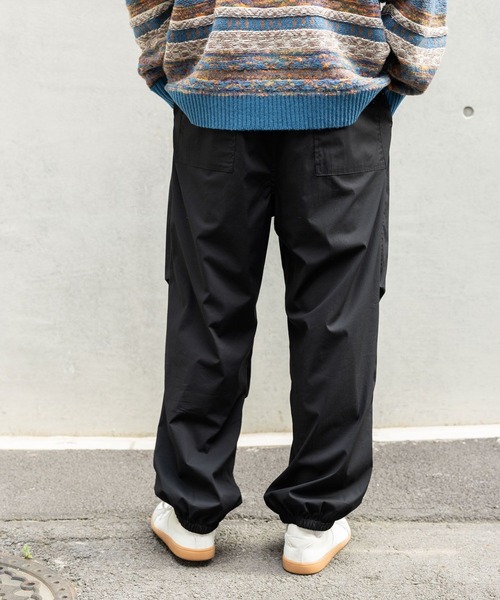 niko and...(ニコアンド)の「トレーニングオーバーパンツ(その他パンツ・メンズ・ブラック/ライトグレー/ベージュ・LARGE/MEDIUM)」の13枚目の写真