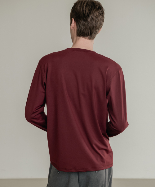 SSIN AND LEE（シンアンドリー）の「アクティブロングスリーブジャージトップバーガンディ（Tシャツ/カットソー・メンズ・その他・MEDIUM/LARGE）」の3枚目の写真