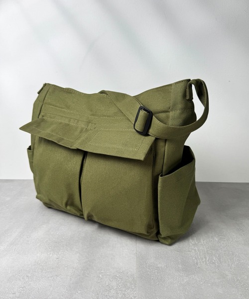 CALIFORNIA OUTFITTERS(カリフォルニア アウトフィッターズ)の「11D67-MZ マルチポケット キャンバス ショルダーバッグ(ショルダーバッグ・メンズ・オリーブ/ブラック/ホワイト・ONESIZE)」の9枚目の写真