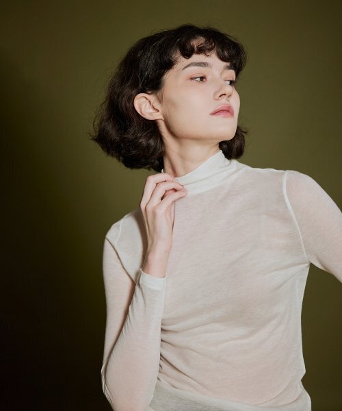 NEU GOLF(エヌイーユーゴルフ)の「SEE-THROUGH WOOL T-SHIRT - CREAM(Tシャツ/カットソー・レディース・その他・LARGE/MEDIUM/SMALL)」の2枚目の写真
