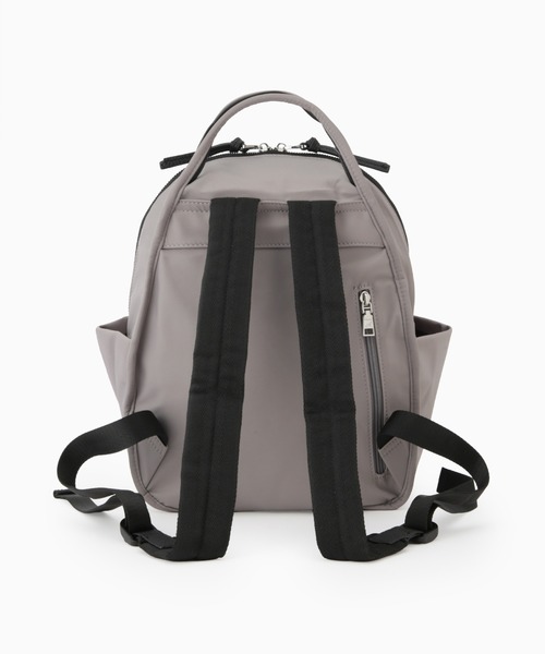 LAZY SUSAN（レイジースーザン）の「リュックフィラノハッスイナイロンＡ４０３２１６（バックパック/リュック・レディース・ブラック/グレー・FREE）」の7枚目の写真