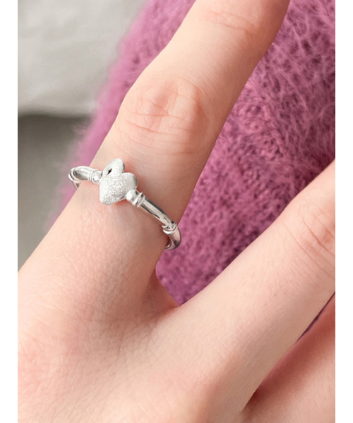 OVERGREY(オーバー グレイ)の「Sparkling Heart Ring(リング・レディース・その他・20号/15号/16号/14号/17号/18号/19号/7号/10号/12号/11号/9号/8号/13号)」の1枚目の写真